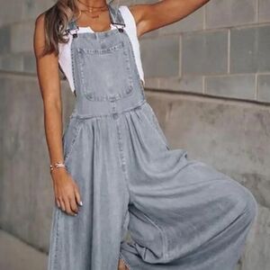 CLEARANCE NWT Grey Lightweight Denim Overalls